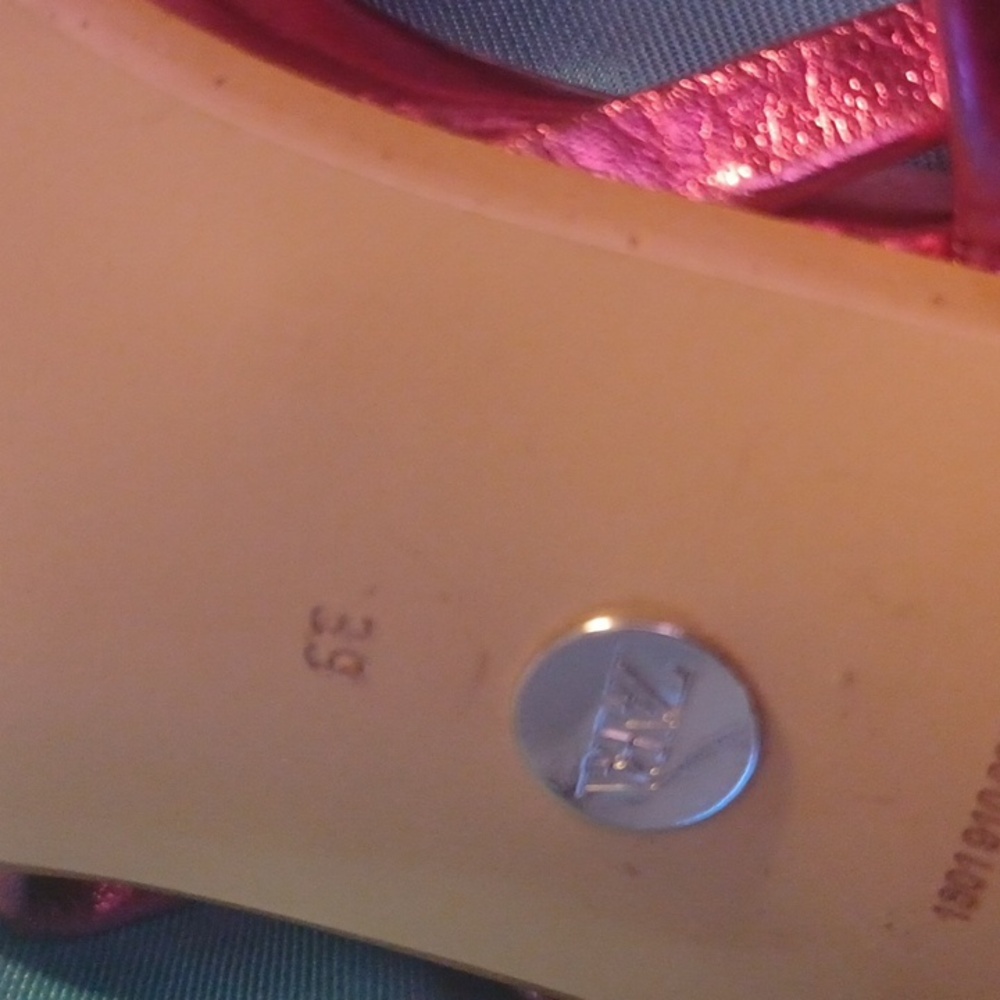NWT Zara Pink Metallic Strappy Round Heels - Picture 6 of 7